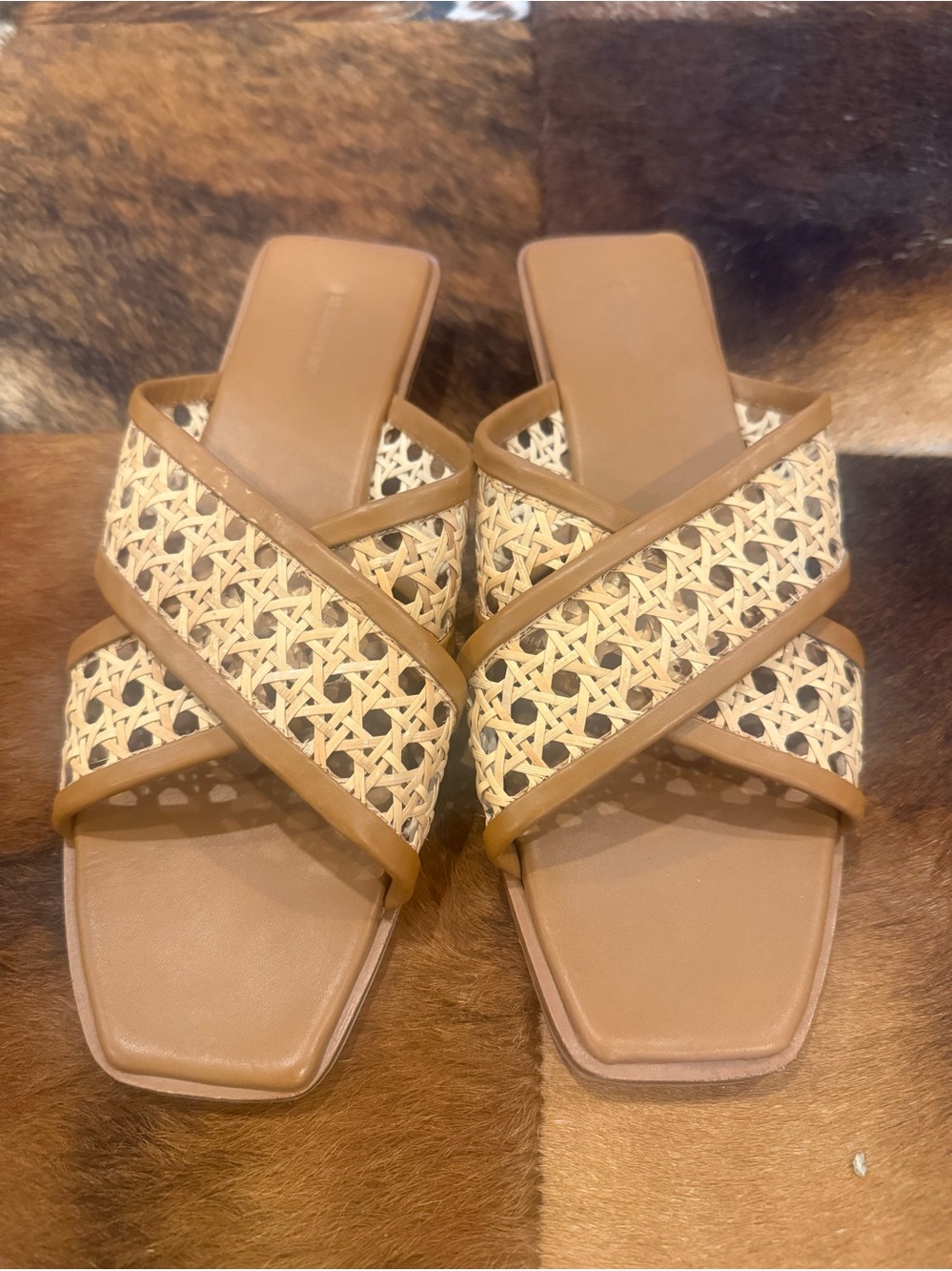 Bembien Roma Wicker Sandals - Picture 2 of 7